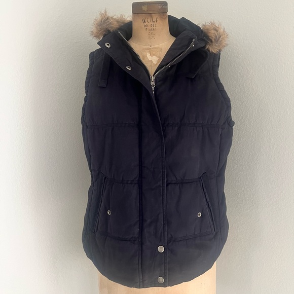 Marks and Spencer’s padded Gilet / vest. UK size 16 US size 12 - Picture 6 of 9